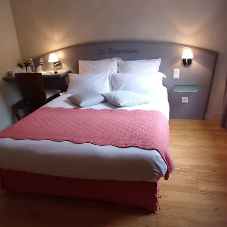 L'escale Halloaise Hotel